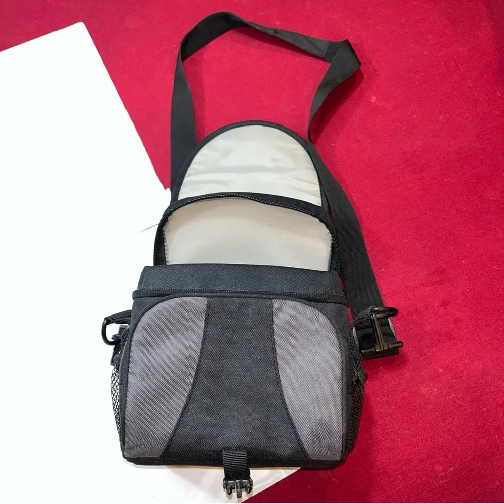 Lowepro EX 140 Black nylon Canvas Camera Soft Bag Shoulder Strap carry case 8x7”